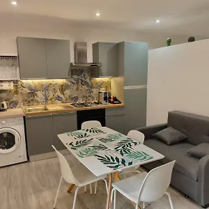 https://studio-apartments-salvo-7.sicilyhotelsitaly.net